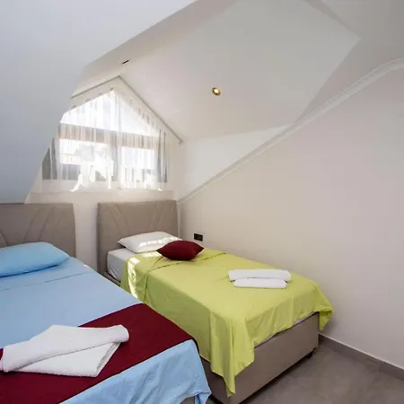 Sirius Apartment