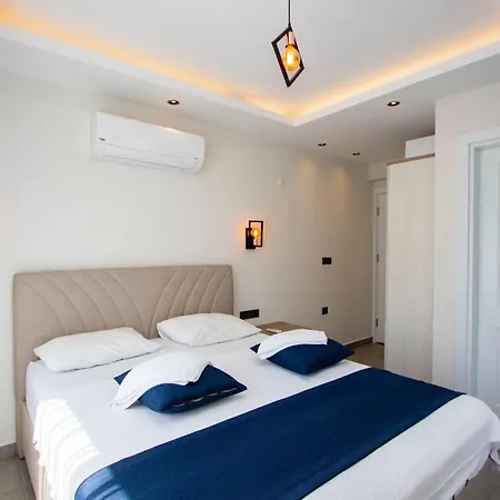Sirius Apartment *